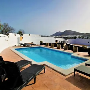 casa-natura-san-bartolome-de-tirajana.in-canary-islands.com/