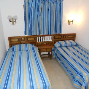 apartamentos-los-juncos-ii.in-canary-islands.com/